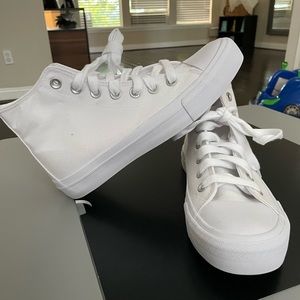 No Boundaries Converse look alike high top